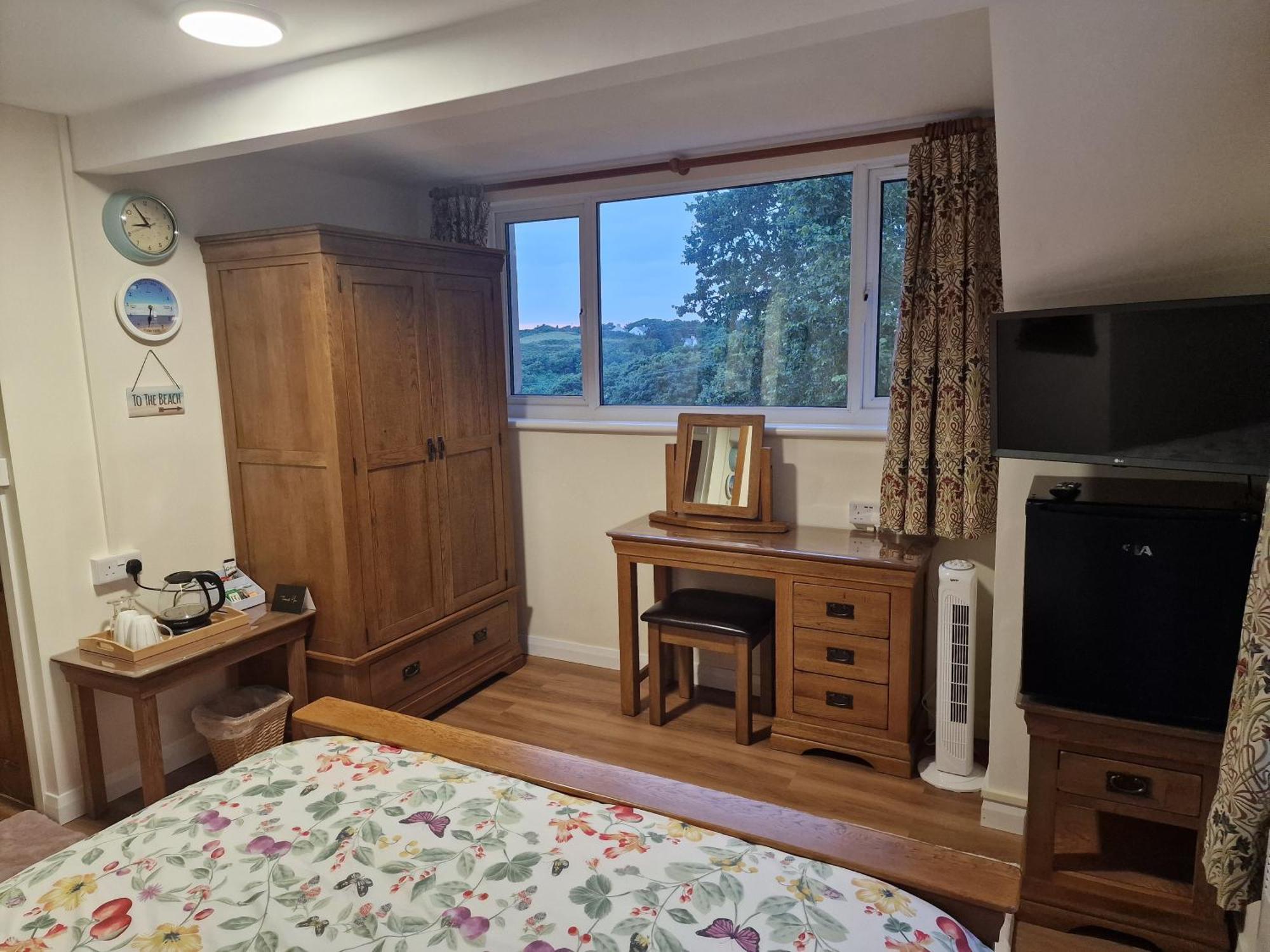 Woodvale Bungalow Little Haven Esterno foto